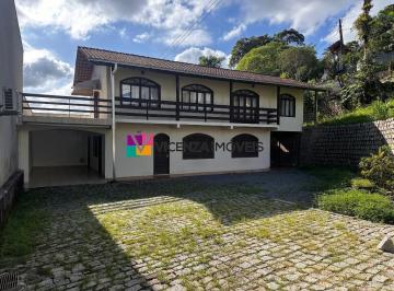 Foto 07 · Sobrado com 3 dormitórios à venda no bairro Glória, Joinville/SC.