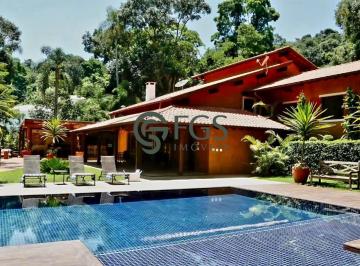 Casa · 830m² · 4 Quartos · 2 Vagas · Casa mobiliada em condomínio com 4 Suítes, Piscina e SPA, Adega, para Venda ou L