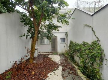 Casa · 240m² · 3 Quartos · 3 Vagas · Casa no Jardim São Paulo com 03 suítes e 03 vagas de garagem
