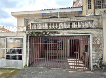 Casa · 142m² · 3 Quartos · 2 Vagas · Sobrado para reforma à venda a 300 metros do Colégio Santo Américo