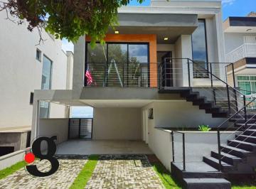 Casa · 240m² · 3 Quartos · 4 Vagas · Sobrado á venda - Condomínio Aruã