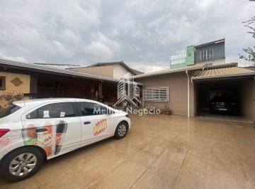 Casa · 200m² · 3 Quartos · 5 Vagas · Casa à Venda com 03 dormitórios (quartos) amplos sendo 01 suíte, no bairro Jardim Nova Alvorada, em 