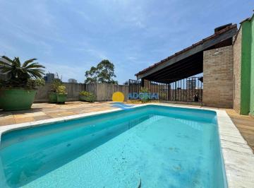 cfabe5750efba9e854bd32b77b8ddfc910ca53bc · Cobertura próximo à praia com vista — Tombo — Guarujá