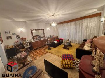 Casa · 218m² · 3 Quartos · 3 Vagas · Casa Térrea com 3 Suítes em Bosque da Saúde com 218m²