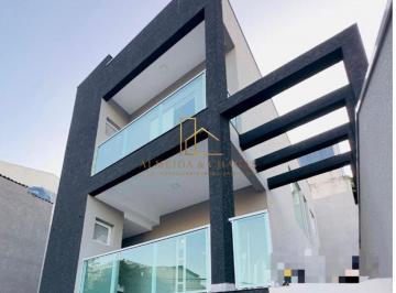 Casa · 225m² · 3 Quartos · 6 Vagas · Sobrado de rua no Parque Ribeiro de Lima em Barueri