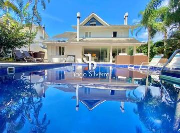 Casa · 360m² · 4 Quartos · 2 Vagas · Charmosa Casa em Condomínio Fechado - Frente à Praia Mole