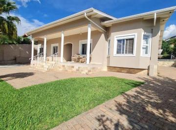 83ab10e2d088257baa2b36338402db5b28839287 · Casa com 2 suítes à venda, 297 m² por R$ 1.800.000 - Chácaras São Conrado - Bragança Paulista/SP