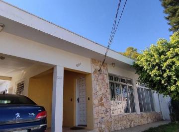 aa7c2ce90dfba757769fde23ed240bef70fddd3c · Casa com 4 dormitórios à venda, 200 m²- Parolin - Curitiba/PR