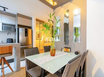 Apartamento de 2 quartos, Curitiba · Apartamento mobiliado no Água Verde/Portão