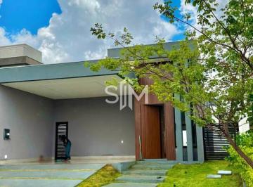 Casa · 300m² · 3 Quartos · 4 Vagas · Casa à Venda no Condomínio Belvedere 2 – 3 Suítes - Cuiabá/MT