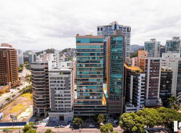empresas-0V0NXr6k8TYvw7aFJ7CH-mZI74wEkBQFRuCnCloW1-uhshz · Uma vista terapêutica do gigantão de Vitória!