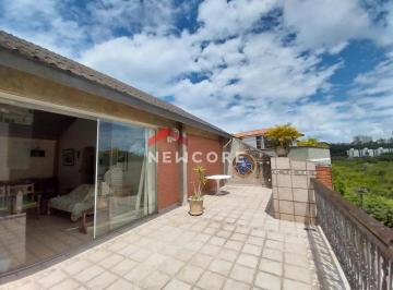 Apartamento · 220m² · 3 Quartos · 1 Vaga · Cobertura em Rua Nelson Jorge - Loteamento João Batista Julião - Guarujá/SP