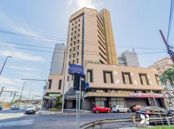 672862_iZ8L7MBD596H7QOht9y_6728626797b855397c0.jpg · Conjunto comercial com vista para o Guaíba