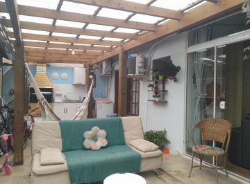 673635_i32281C_6736356792ca03ac36e.jpg · Casa com 2 quartos e pátio com churrasqueira no bairro Ingleses