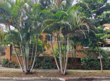 Casa · 175m² · 3 Quartos · 2 Vagas · CASA TERREA ÚNICA JD LONDRINA ÓTIMA LOCALIZAÇÃO