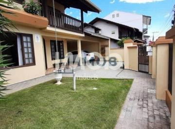 Casa · 420m² · 4 Quartos · 2 Vagas · Casa com 4 quartos, Água Verde - Jaraguá do Sul