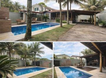 Casa · 130m² · 3 Quartos · 5 Vagas · Casa Estilo Chalé a 150 metros do Mar!