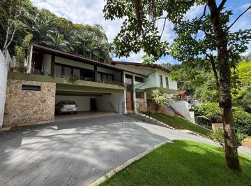 a39264447dae2dbe878502939d9268228bb6e3bf · Surpreenda-se com esta casa PLANA no Bairro Bom Retiro, com 3 quartos, suíte, área de festas com chu