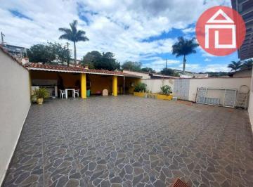 fe023bb6bb6e0897ab86ee142e3adac084b99a3a · Casa com 3 dormitórios à venda, 180 m² por R$ 750.000,00 - Jardim Primavera - Bragança Paulista/SP