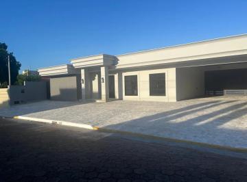 Casa · 930m² · 3 Quartos · 2 Vagas · Casa para alugar em Distrito Industrial de 930.00m² com 3 Quartos e 2 Garagens