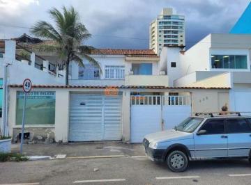 Casa · 300m² · 5 Quartos · 3 Vagas · Oportunidade Única: Imóvel Frente para a Praia na Av. Atlântica