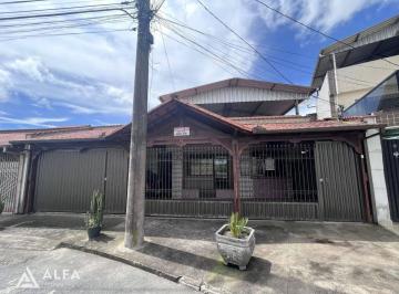 casa-a-venda-em-barbacena-santa-efigenia-com-3-quartos-19579133321f614a7da2a5738ff51279ea50.jpeg · Casa à venda em Barbacena no Santa Efigênia com 3 kitnet com entrada independente
