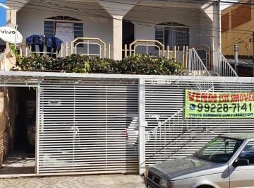 Casa de 4 quartos, Riacho Fundo · VENDO SOBRADO NA QS 14