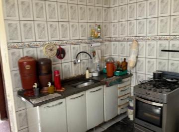 Casa · 101m² · 2 Quartos · Casa à venda - no Centro