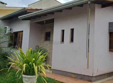 Casa · 300m² · 3 Quartos · 2 Vagas · Casa plana