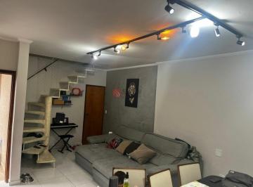 Casa · 60m² · 2 Quartos · 1 Vaga · Sobrado na Vila Primavera - Sapopemba com 3 moradias.