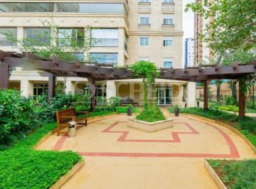 Apartamento · 218m² · 3 Quartos · 4 Vagas · Apartamento á Venda no Brooklin com 218m², 3 quartos sendo 3 suítes, 4 vagas.