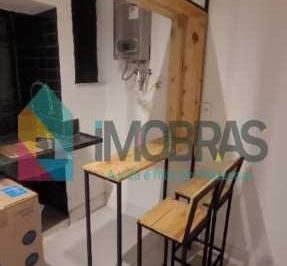 Apartamento · 21m² · 1 Quarto · Centro -   conjugado  reformado e decorado ! Oportunidade!!