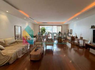 Apartamento · 272m² · 3 Quartos · 1 Vaga · APARTAMENTO REFORMADO EM UMA DAS MELHORES RUAS DE COPACABANA, VENHAM CONFERIR!
