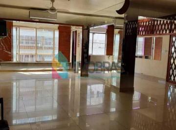 Apartamento · 182m² · 4 Quartos · 1 Vaga · Copacabana, Posto 6!!! 4 quartos sendo 1 suíte,  com vaga na escritura.