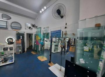 Comercial · 62m² · Loja :  / Comercial / Catete