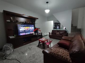 Casa · 250m² · 3 Quartos · 2 Vagas · Sobrado em Rua Ibicui - Jardim Presidente Dutra - Guarulhos/SP