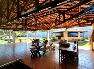 b0eb8ada29a030a992bfa31c8ffd38865fac6702 · Ampla e Maravilhosa! Viva com Qualidade em uma Chácara de 4.020m²