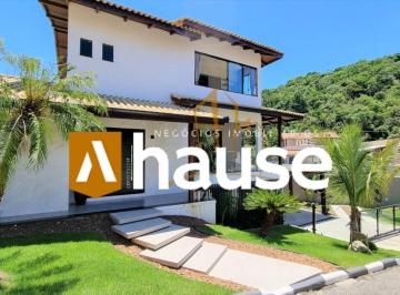 Casa · 350m² · 4 Quartos · 5 Vagas · Casa Alto Padrão em Ariribá, Balneário Camboriú/SC