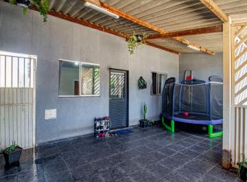 QR 510 Samambaia DF · QR 510 Casa  com 3 Quartos Vaga de Garagem Samambaia DF