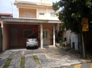 Foto 01 · Sobrado - GRANJA OLGA I Sobrado com 4 suítes, sendo uma térrea e 3 na parte superior, uma master com