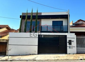 Foto 01 · Lindo sobrado no Jardim Paraiso com 4 dormitórios sendo 2 suítes e escritório.