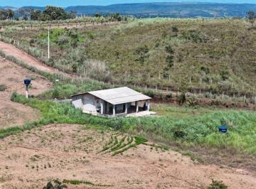 Rural de 2 quartos, Valparaíso de Goiás · Vendo Chácara de 5 hectares a uns 800 metros do asfalto