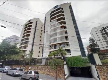 Foto 09 · Belíssimo apartamento com 3 dormitórios, sendo uma suíte com armários planejados, ventilador de teto