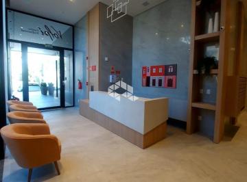 680451_i76qm3t_68045167a1228b522ac.jpg · Sala comercial central