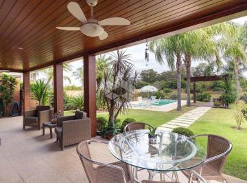 679679_i58M96z4Y7b_67967967a26dae49ac7.jpg · Casa com quatro suítes e fundos pro lago, no Terraville