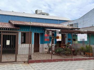 676258_iFDM69Y42892Q_676258679b83d031d10.jpg · Casa em frente a avenida principal