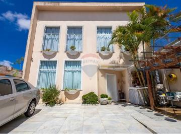 Casa · 180m² · 4 Quartos · 2 Vagas · Sobrado com 2 suítes, 4 dormitórios, 2 vagas de carro, Bairro Atuba - Curitiba - Paraná