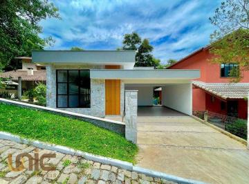 396e95316e10d48de1f6aaf8bc032102a98c1a75 · Casa com 3 dormitórios à venda, 200 m² por R$ 1.200.000,00 - Albuquerque - Teresópolis/RJ