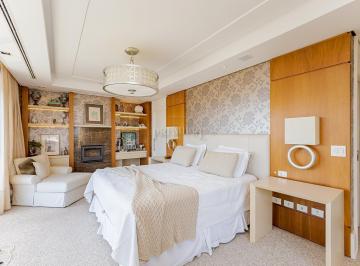 Apartamento · 340m² · 4 Quartos · 3 Vagas · Apartamento amplo com 4 suítes no Ecoville - Curit