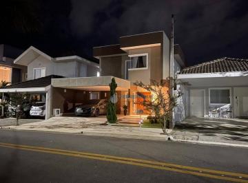 f2a18d8f94fdcfefcf652a225defa2565c3ac8e8 · Casa com 3 dormitórios, 220 m² - venda por R$ 2.120.000,00 ou aluguel por R$ 12.950,00/mês - Urbanov